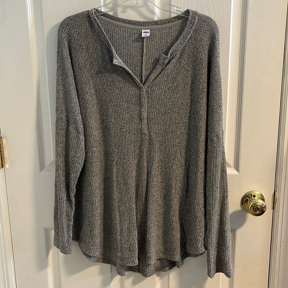 Waffle knit grey Old Navy lightweight sweater size XL